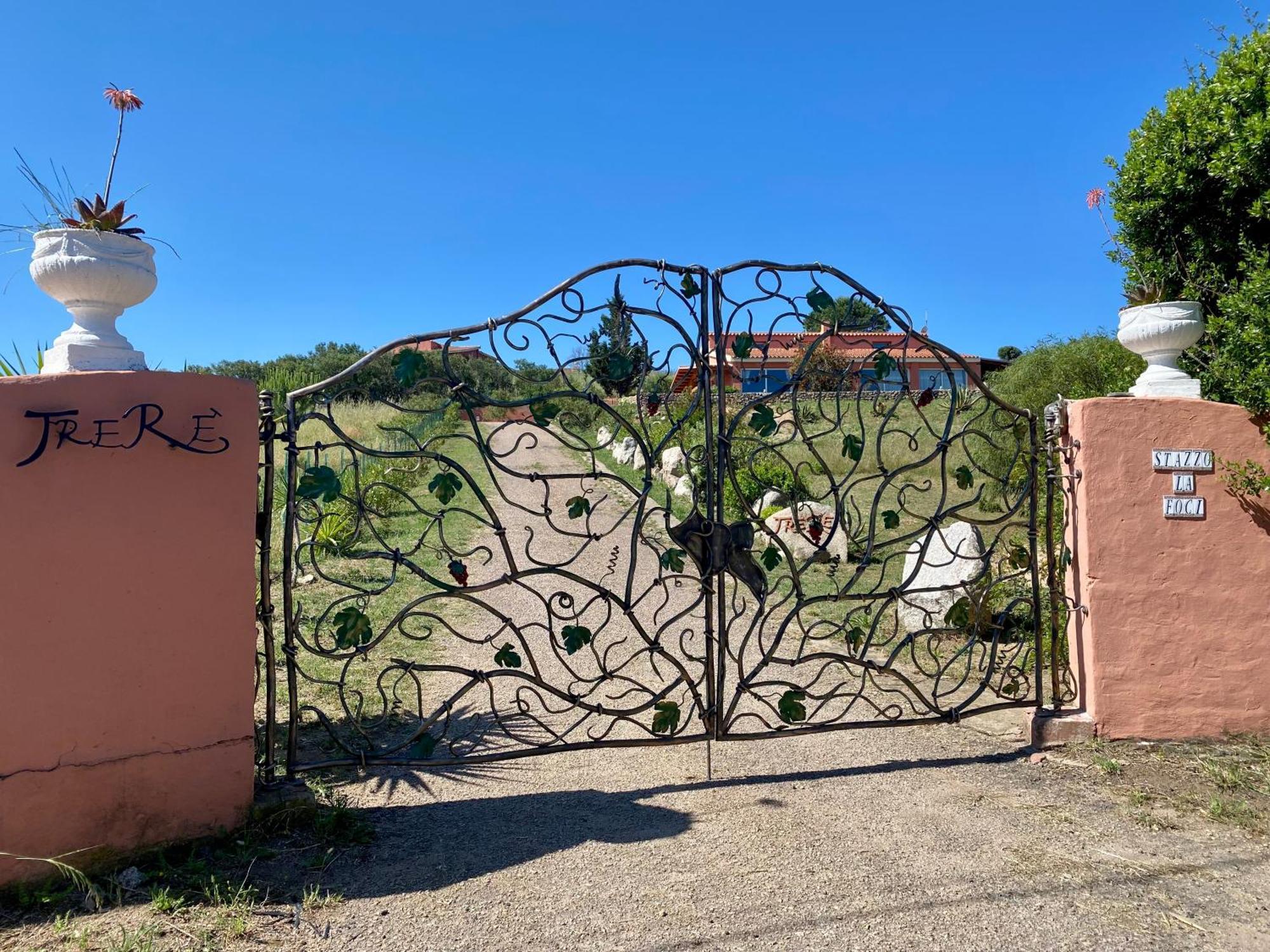 Stazzo La Foci Soluzioni Vista Mare Villa Aglientu Luaran gambar